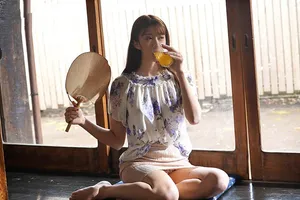 Mùa hè buồn chán ở quê địt vợ nhà sát bên thiếu thốn vì lấy chồng yêu già